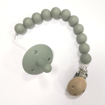 BPA Free Customized Baby Silicone Pacifier Holder Clips Chains With Baby Pacifier