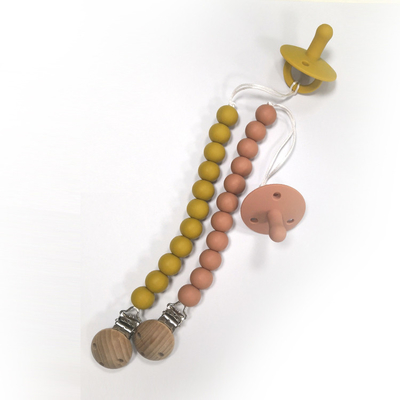 BPA Free Customized Baby Silicone Pacifier Holder Clips Chains With Baby Pacifier